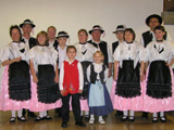 Auftritt der neu gegründeten donauschwäbischen Tanzgruppe Backnang unter der Leitung von Monika Rack